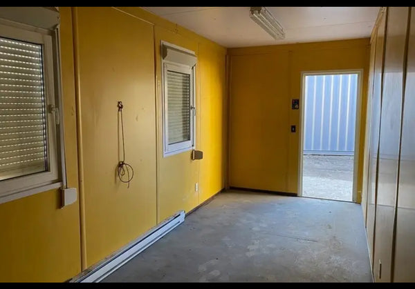 BUREAU MOBILE DE 20 AVEC USURE NORMALE